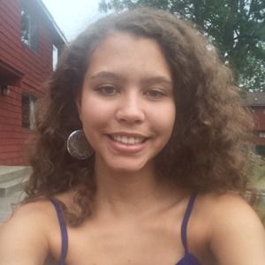 Meet your Posher, Lily